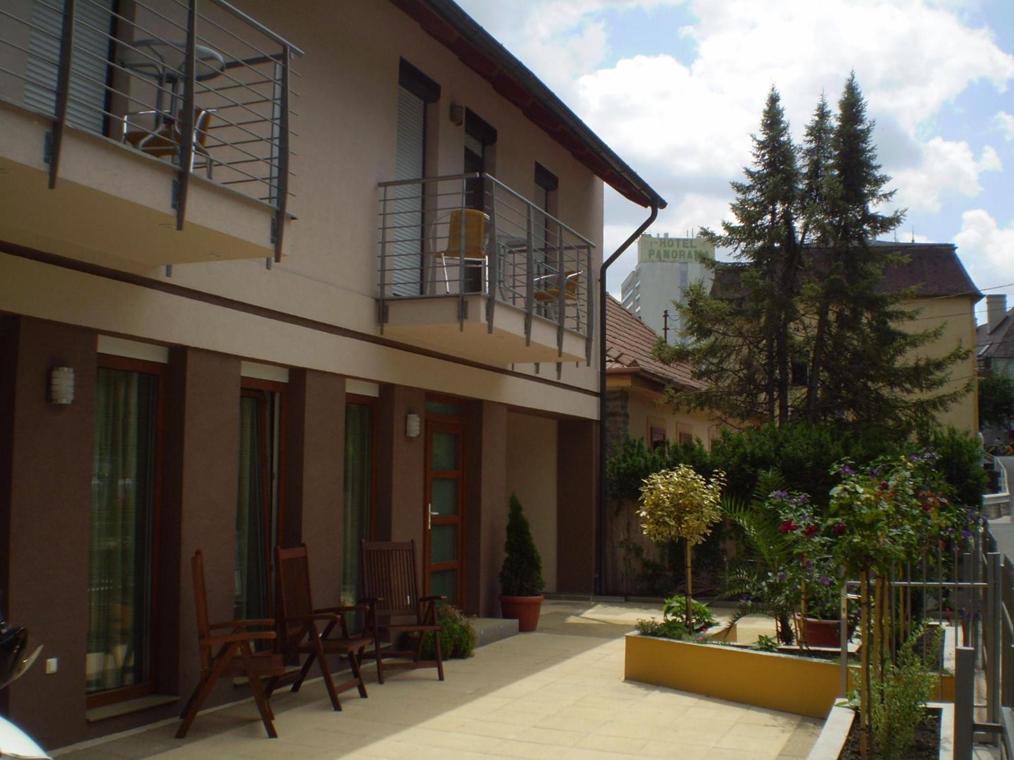 Mary Apartmanhaz Hévíz Екстериор снимка