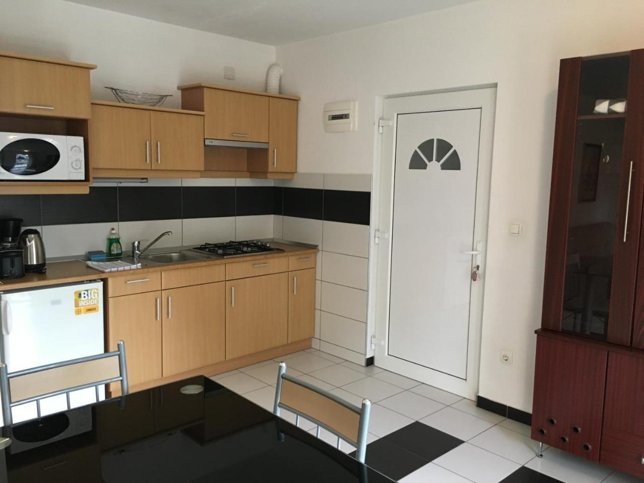Mary Apartmanhaz Hévíz Екстериор снимка